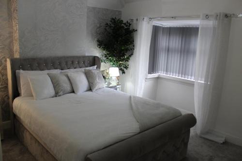 Erdington Apartment | Luxury 3 Bedroom House