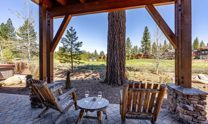 Truckee House | Luxury 3BR Getaway in Schaffer's Mill | Golf Access, EV Charger & AC
