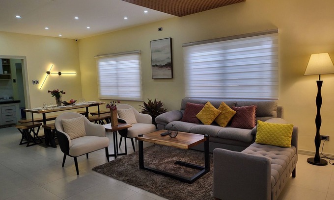 Batangas City Villa | Luxury 3BR Villa w Plunge Pool near SM Batangas (Instagram-Worthy!)