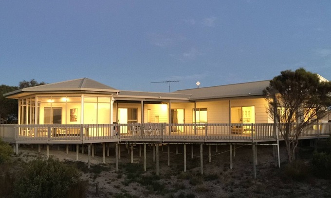 Island Beach House | Luxury 4 Bedroom/4 Bathroom Home with Large Deck, Beach Views & Free Wi-Fi