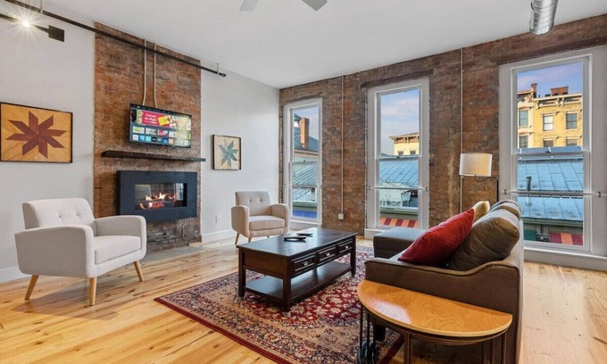Over-the-Rhine Condo | Luxury 4-Bedroom Retreat in Over the Rhine