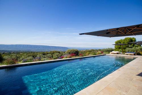 Gordes Villa | Luxury 4-bedroom villa - pool