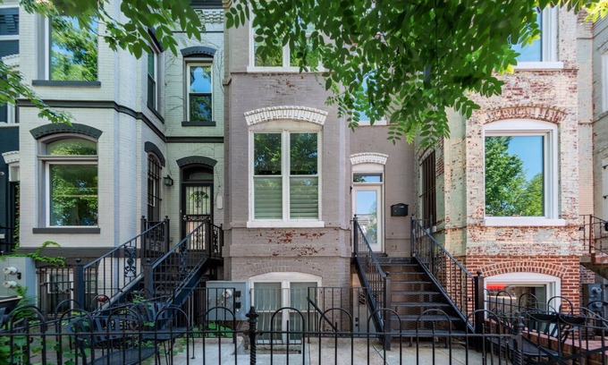 Near Northeast House | Luxury 4 bedrooms each with private full bathrooms Garage Parking