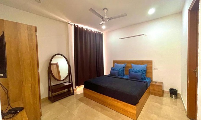 Gurugram House | Luxury 4 rooms with Big Hall best for celebrations