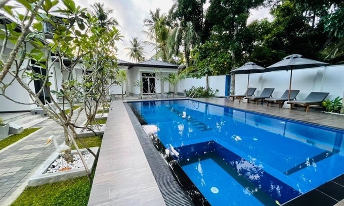 Habaraduwa Villa | Luxury 5 cabanas at same land and all privet cabanas and only working to Beach