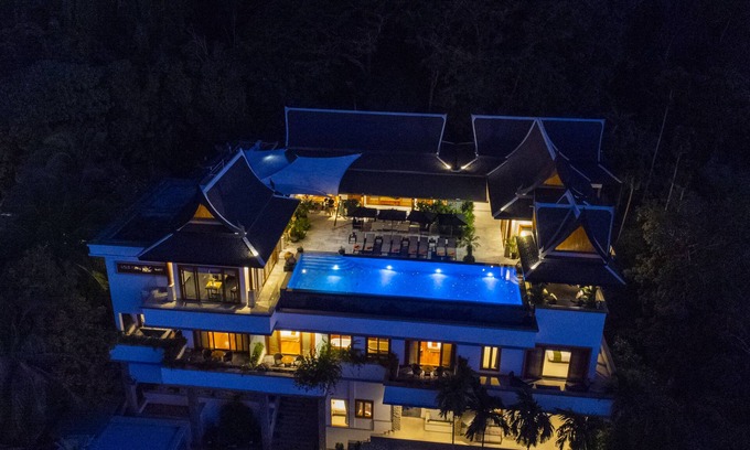 Cherngtalay Villa | Luxury 9 bedroom Ocean view Villa in Surin - West Coast of Phuket