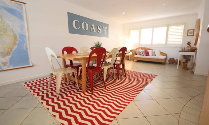 South West Rocks Apartment | Luxury air conditioned apartment located in the centre of town with lift.