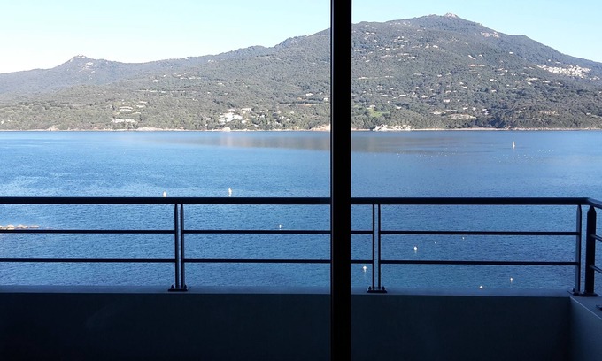 Propriano Apartment | Luxury apartment at the edge of the water, sandy beach