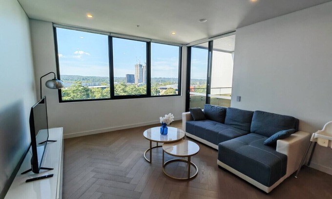 Macquarie Park Apartment | Luxury Apartment Overlooking Macquarie University