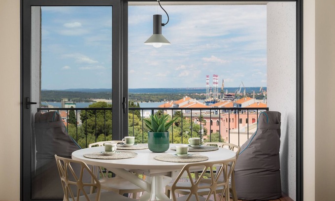 Pula Apartment | Luxury Apartment Bianco ,200 Meters From Beaches With Beautiful View of the sea