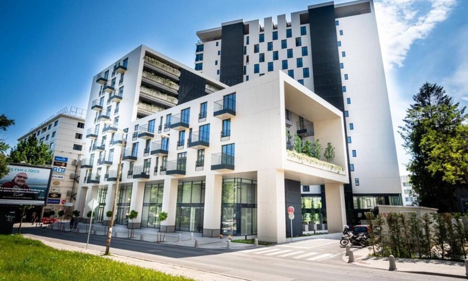 Varna Apartment | Luxury apartment in building of the year K55 next to the sea garden+free garage
