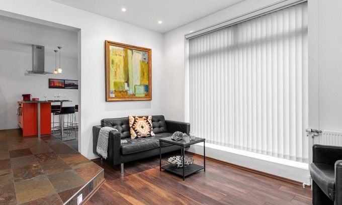 Downtown Apartment | Luxury apartment in central Reykjavik 2 bedroom, 2 bathrooms keyless entry