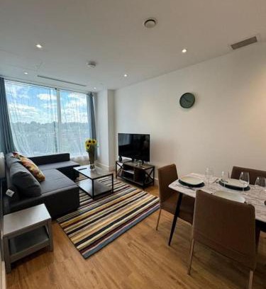 Hanger Hill Apartment | Luxury Apartment in London