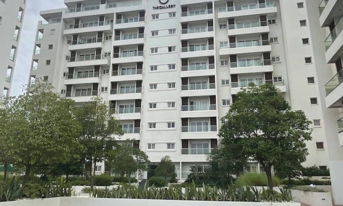 Dzorwulu Apartment | Luxury Apartment with Pool @ The Gallery