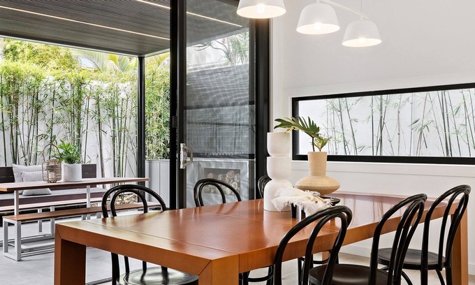 Merewether House | Luxury at Merewether - Just Listed 4 bedroom 4 Bathroom