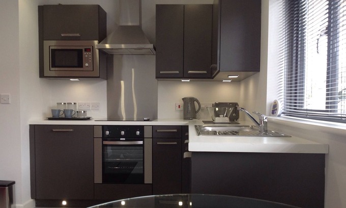 Sully Apartment | Luxury beach studio Sully village near Cardiff on Welsh National Coastal Path