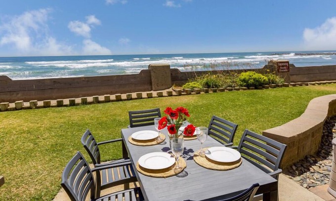 Oceanside Condo | Luxury Beachfront Lower Cottage, E17 North Coast Village