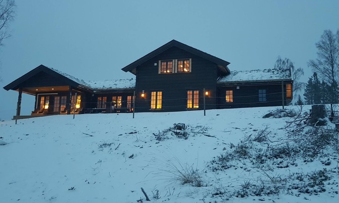 Hurdal Municipality Cabin | Luxury cabin/6 - 16 pers/Jacuzzi/1h from Oslo/30min from OSL✈