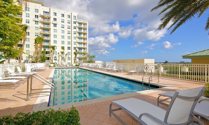 Boynton Beach Condo | Luxury Casa Costa, 3 units-1 bedroom & Intercoastal Studio-