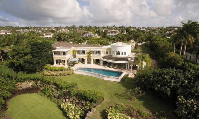 Merlin Bay Villa | Luxury Celebration Villa with Private Pool & Sunset Views