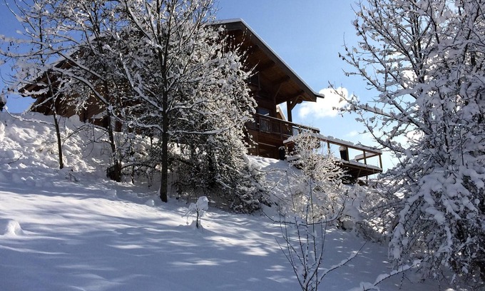 Montriond Ski Chalet | Luxury chalet, fast access to Avoriaz slopes, 7 mins walk to Morzine center