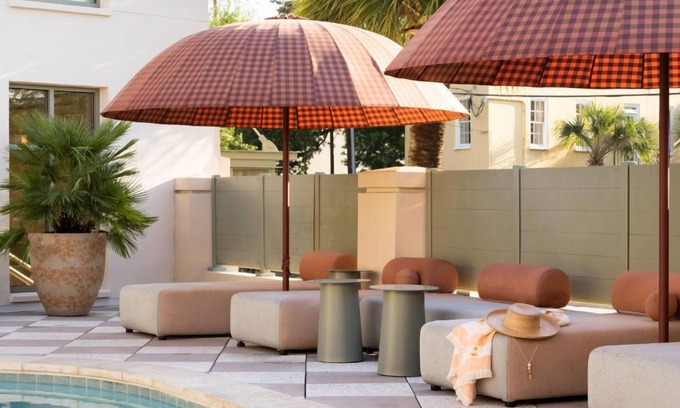 Charleston Historic District Apartment | Luxury Charleston Suite | Balcony + Spa Bath