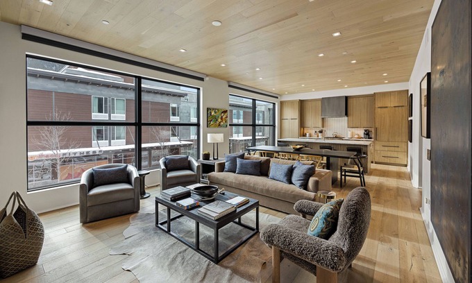 Jackson Condo | Luxury Condo in Jackson Hole with Hot Tub, Central Location & Mountain Views