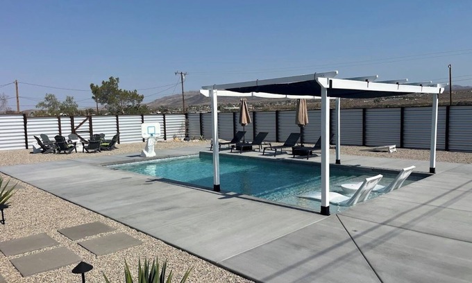 Twentynine Palms House | Luxury Desert Escape - Pool, Spa & Panoramic Views - 5 Min to J.T. Park Entrance