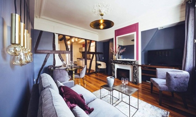 Quartier Saint-Marc - Croix de Pierre - Saint-Nicaise Apartment | Luxury downtown apartment with courtyard