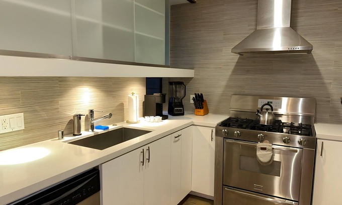 Hayes Valley Apartment | Luxury Downtown Flat + Bbq + Lux Furniture