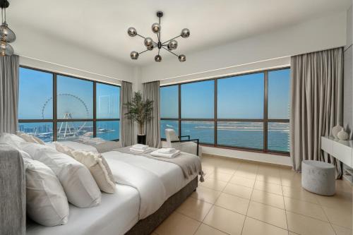 Umm Suqeim 3 Apartment | Luxury Dubai Eye View Living - Beach access I Marina Walk