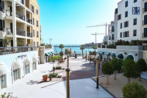 Discovery Gardens Apartment | Luxury Escapes - Calm Retreat Studio Apt - near Metro & Mall - MOG184 DG