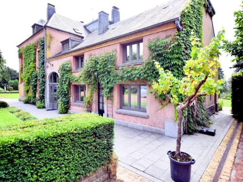 Jamoigne House | Luxury Estate with Pool & Spa