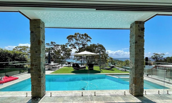 Palm Beach House | Luxury family resort style Palm Beach home