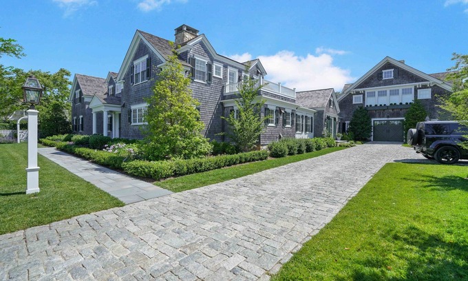 Katama House | Luxury Field Club Compound with Pool and Barn