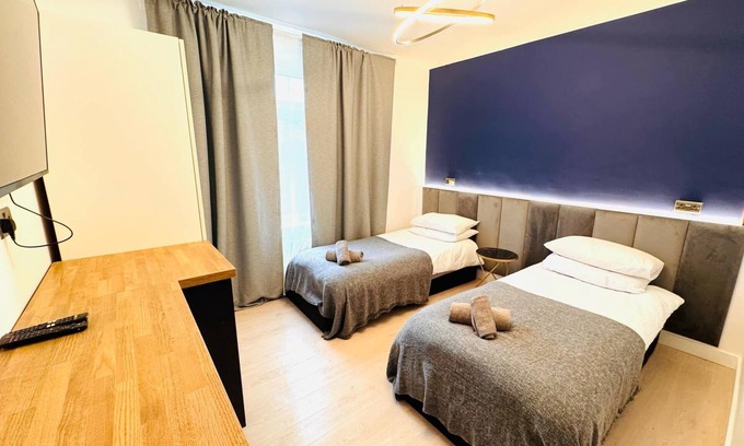 Grangemouth Apartment | Luxury Grangemouth accomodation- ideal for contractors and holidaymakers