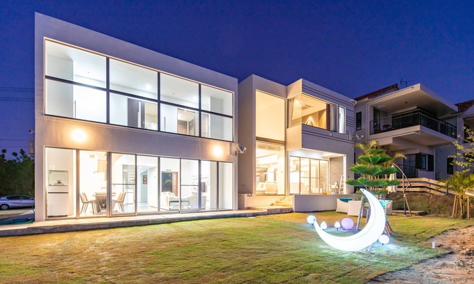 Maeganeku House | Luxury Hillside Villa with Sea Views