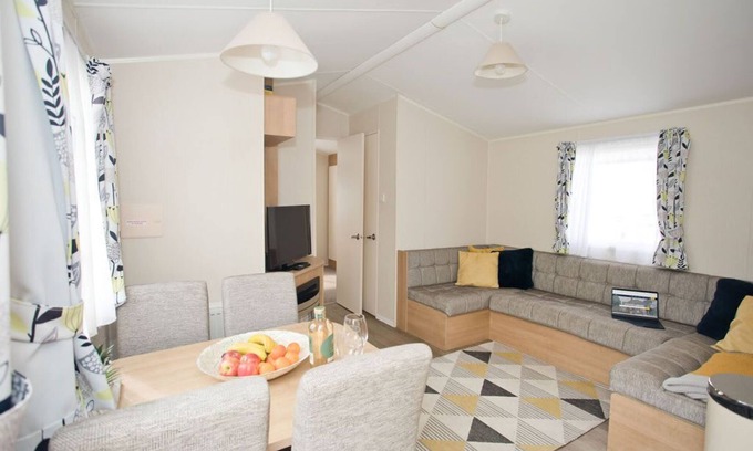 Ringwood Ski Chalet | Luxury holiday retreat set within Oakdene Forest