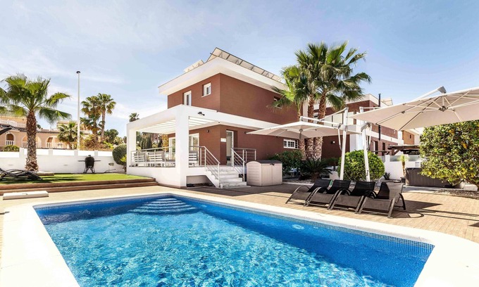 Puerto Marino Villa | Luxury Holiday Villa, Pool, Hot Tub , 16 pp, golf, Airconditioning, Beach