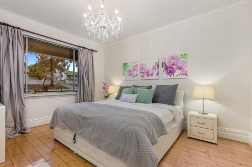 Bendigo Villa | Luxury Home Away From Home in Heart Bendigo's CBD