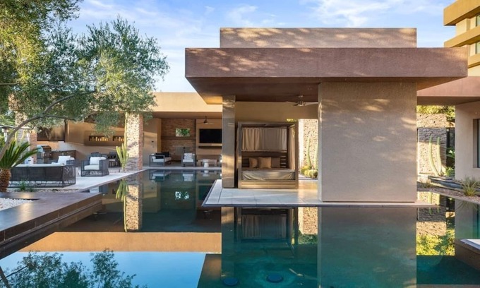 Paradise House | Luxury home, pool & spa in a gated community!