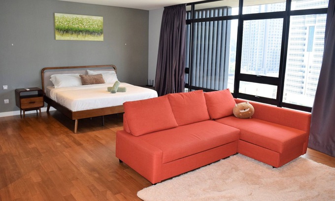 Kuala Lumpur City Centre Apartment | Luxury home with amazing view and Free Netflix