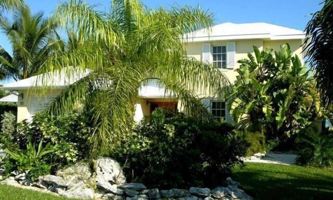 Lubbers Quarters Cay House | Luxury Home with Stunning Views