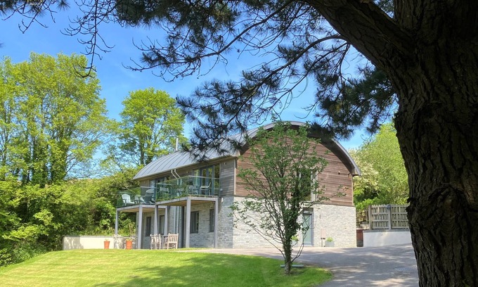 Talland House | Luxury home with hot tub. Swimming Pool, Gym & Sauna