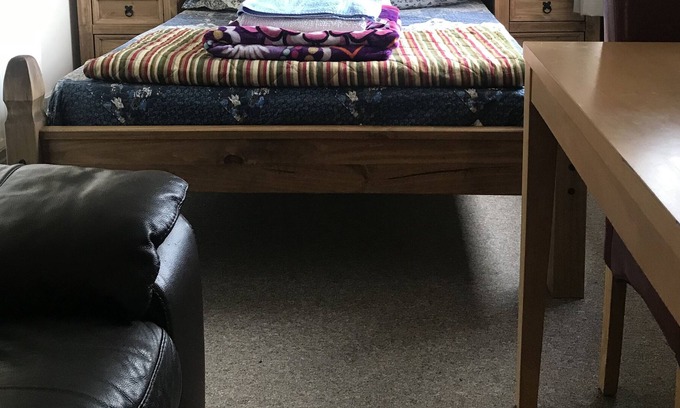 Gillingham House | LUXURY HOUSE NEAR GILLINGHAM TRAIN STATION FOR FEMALES
