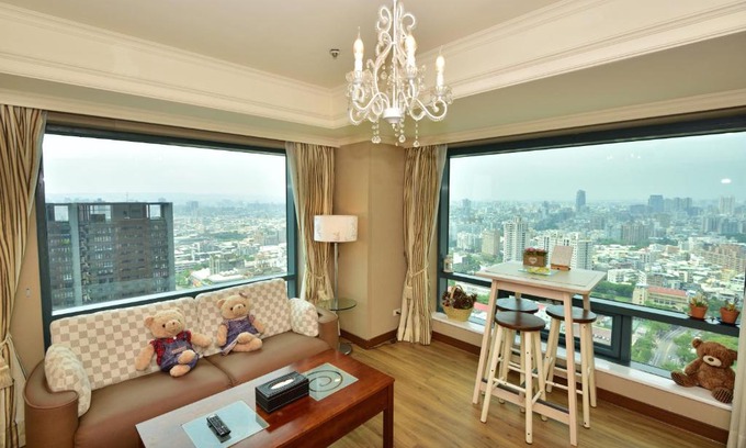 West District Apartment | Luxury House