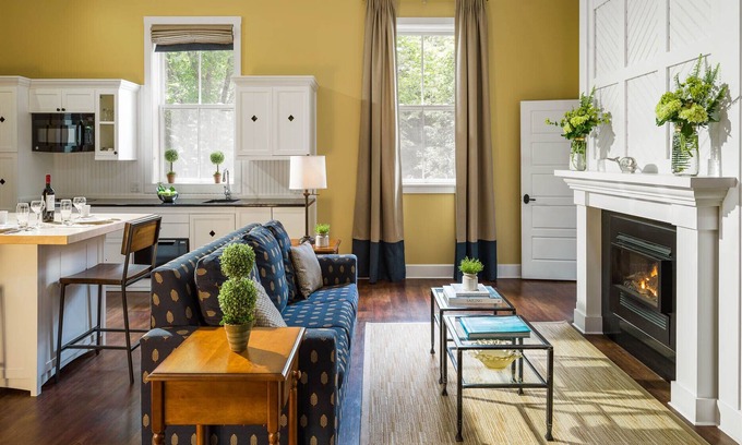 Portland Condo | Luxury Island Condominium on Serene Great Diamond Island off Portland, ME