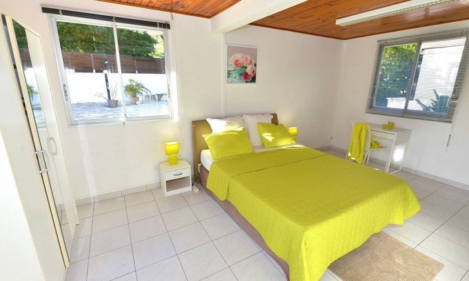 Bellefontaine Apartment | Luxury Jamaique Apartment With Pool View