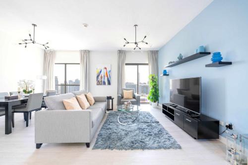 Dubai Marina Apartment | Luxury JBR 2BR Shams Full Marina View Free 5 Star Beach Resorts Access