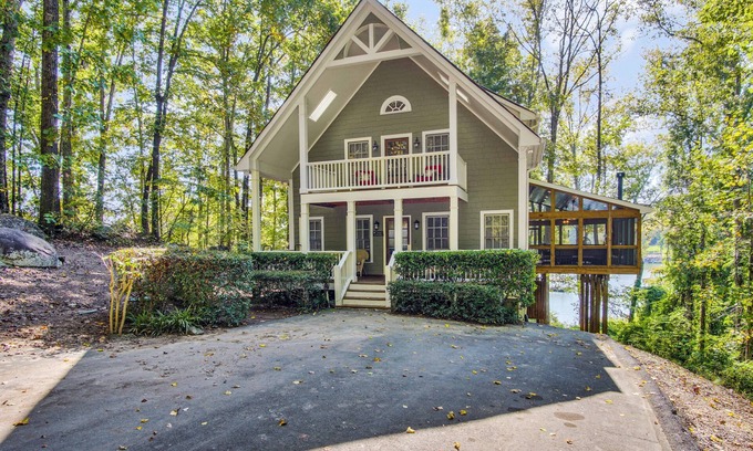 Dawsonville House | Luxury Lake Cabin - Large Outdoor Living Area, Hot Tub, Pool Table